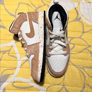 Brand New Jordan 1MD SE (PS)